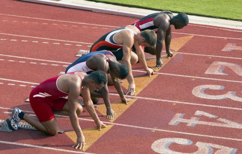 爱游戏官方入口-羽毛球赛场焦点！法国队对阵韩国队，意外判罚引发热议，比赛氛围紧张