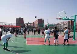 精彩瞬间！篮球赛场比赛大点评